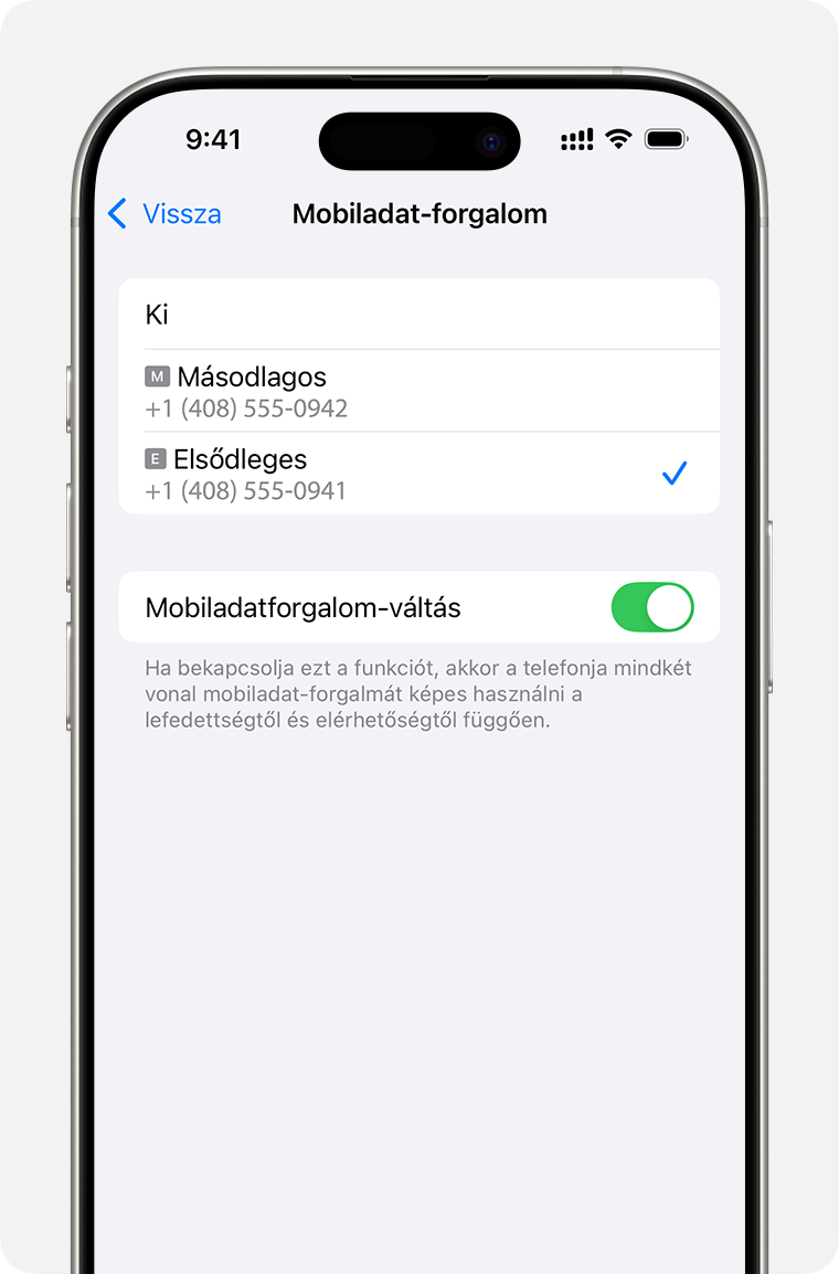 Az iPhone mobil adatforgalmi beállításai, ahol látszik, hogy melyik telefonszám használ mobil adatforgalmat, illetve ahol bekapcsolható a Mobiladatforgalom-váltás engedélyezése funkció