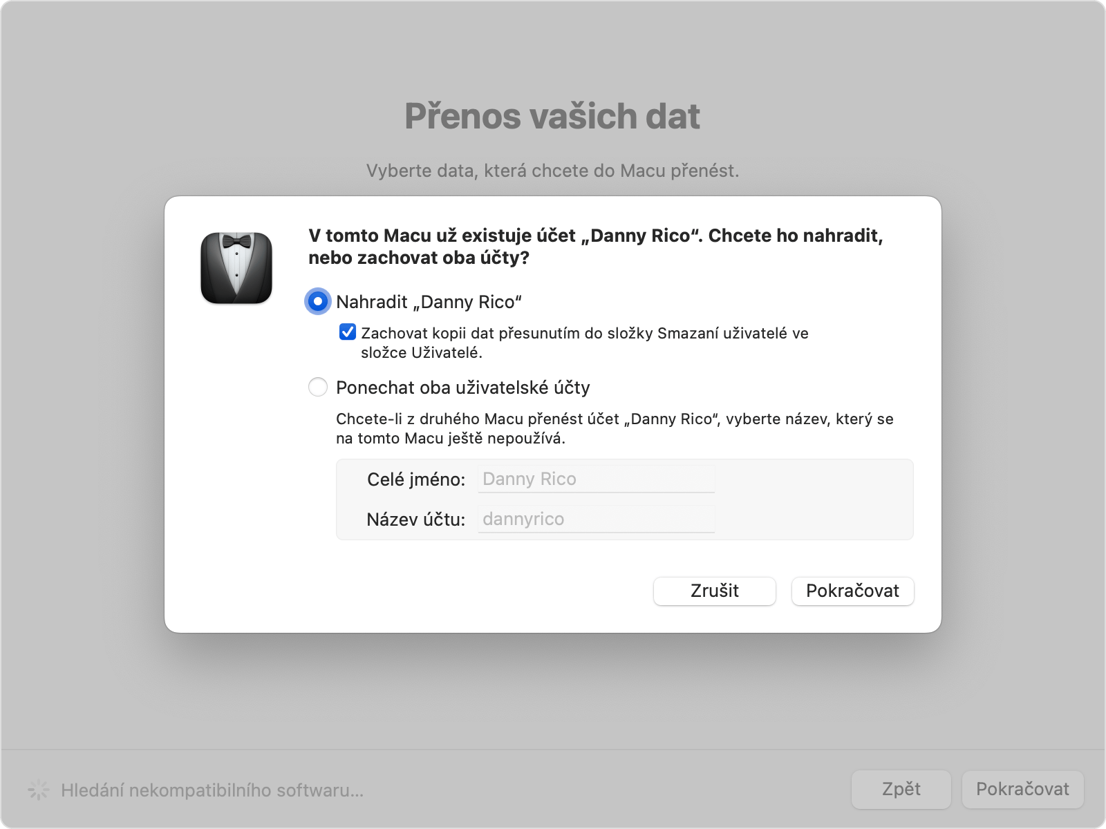 Průvodce přenosem dat zobrazující možnosti nahrazení nebo zachování pro existující účet.