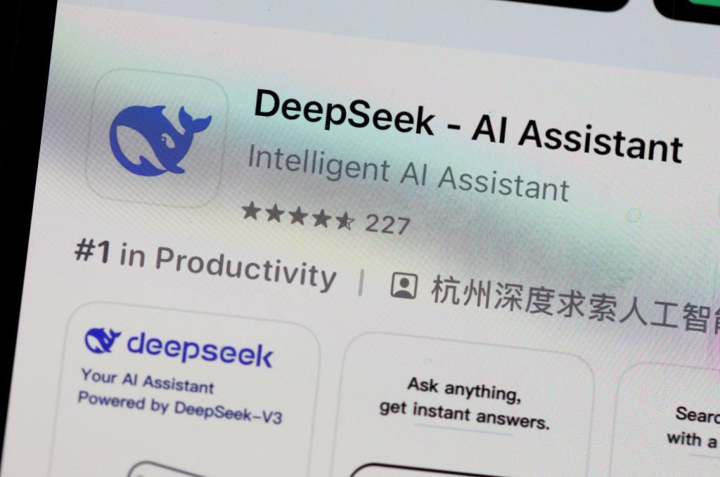 DeepSeek sofre primeiro bloqueio por motivo de coleta de dados pessoais