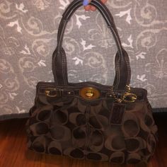 Brown Coach Shoulder Bag. In Great Condition And Only Used A Few Times. Has A Ton Of Space Inside. Will Also Be Shipped In A Coach Bag. Medium Size Bag, Vintage Coach Shoulder Bag, Coach Mini Purse, Vintage Designer Bags, Brown Coach, Coach Crossbody Purse, Tan Handbags, Vintage Coach Bags, Buckle Bags