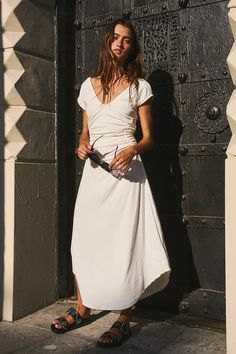 Chateau Low-Back Midi | Free People Angelic Essence, Wedding Fits, Summer Goth, Elopement Dress, Glamour Style, Bright Winter, Sporty Sneakers, 2024 Spring Summer, Beach Pics