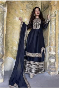 Black Silk Kurta, Black Sharara, Black Dress Design, Boots Makeup, Fancy Suits, Kurti Anarkali, Kurta With Sharara, Highheels Boots, Black Wear