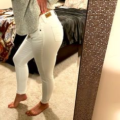 White Levi 711 Legging Skinny Jeans (Jeggings)! Super Cute And Stretchy, Never Worn, And In Excellent Condition! These Don’t Have The Size Tag On Them But I Believe They Are A Size 4-6! I’m A Size 6 And 5’5, These Are A Bit Snug In My Waist Because I’m A Bit Bigger There Lol.. Also, I Rolled The Bottom Of These In The First 2 Pictures Because They Are Too Long On Me, Hope This Helps! Open To Reasonable Offers! White Levis, Jean Jeggings, Jeans White, Jeans Color, Too Long, Levi's Jeans, Levis Jeans, Colored Jeans, Jeggings