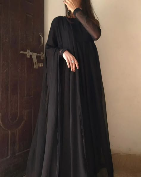 Black Long Frock, Long Frock Dress, Afgani Dress, Insta Image, Black Frock, Kurti Style, Simple Dress Casual, Birthday Cards For Brother, Desi Vibes