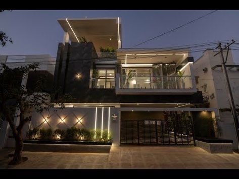 Sun House, House Outer Design, Modern Exterior House, Small House Design Exterior, Latest House Designs, House Arch Design, House Facades, Modern House Facades, Architect Design House