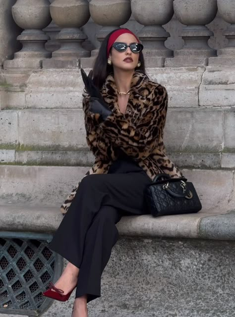 #mobwifewinter #mobwife #mobwifeaesthetic #mobwifemakeup #mobwifefashion #mobwifetrend Mob Wife Aesthetic, Wife Aesthetic, Leopard Print Outfits, Wife Style, Mob Wives, Mob Wife, Looks Street Style, Dark Feminine, Fall Fits