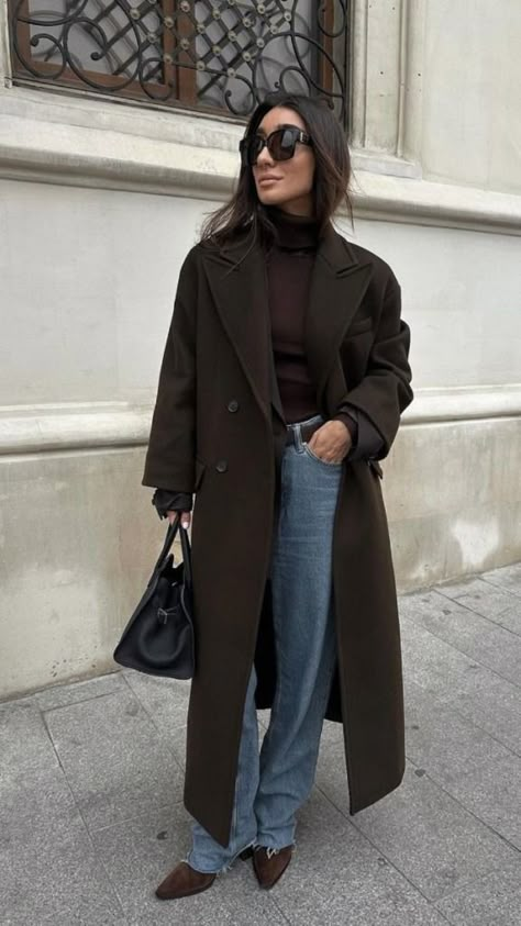 Cute Outfits for Winter: Stay Warm and Stylish at Any Age — No Time For Style Fall Lunch Outfit Ideas, Brown Coat Outfit Winter, Dark Brown Coat Outfit, Brown Coat Outfits, Brown Wool Coat Outfit, Brown Turtleneck Outfit, Outfit Manteau, Winter Coat Ideas, Winter Trendy Outfits