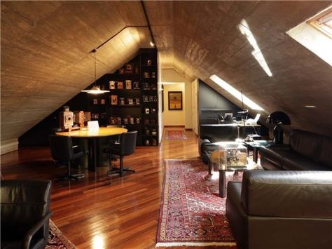 50 Masculine Man Cave Ideas Photo Design Guide - Next Luxury Apartment Decorating For Men, Attic Space Ideas, Attic Bar, Attic Man Cave, Man Cave Designs, Male Living Space, Masculine Living Rooms, Garage Man Cave Ideas, Rustic Man Cave