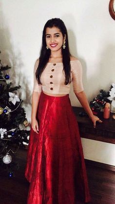 Long Skirt And Top, Skirt And Crop Top, Indian Skirt, Lehnga Dress, Lehenga Blouse Designs, Long Skirt Outfits, Traditional Beauty, Long Gown Dress, Indian Gowns Dresses