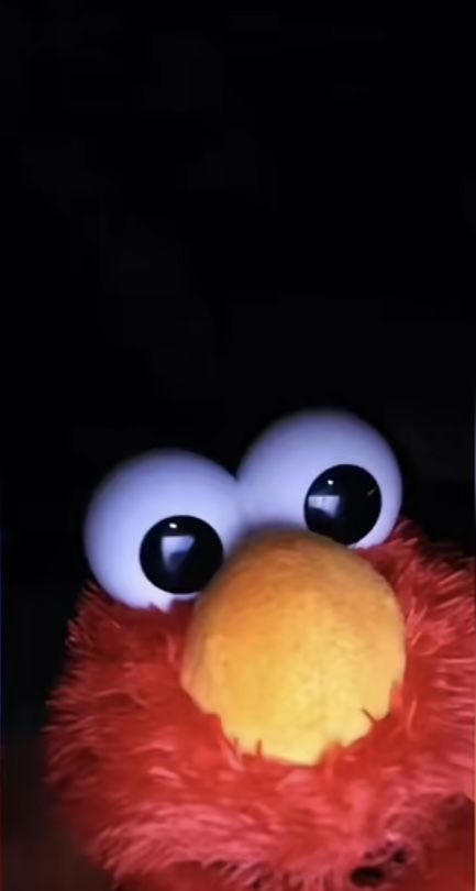 Swag Pics Pfp, Elmo Mood, Elmo Wallpaper Aesthetic, Cool Wallpapers For Iphone, Wallpaper Trippy, Elmo Wallpaper, Y2k Lockscreen, Cartoon Y2k, Y2k Wallpaper Iphone