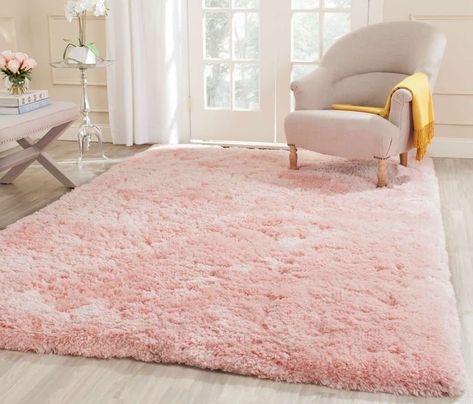 Blush pink accents that are completely taking over the design world Pink Rugs Bedroom, Pink Room Decor Ideas, Nursery Rugs Girl, Pink Rugs, Pink Inspiration, Bedroom Pink, Pink Room Decor, Rugs Bedroom, Shaggy Rugs