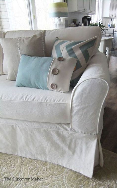 .. Diy Sofa Cover, White Couch, Reupholster Furniture, Upholstery Ideas, Upholstery Diy, Slip Covers, Cottage Style Decor, Sofa Slipcovers, Slip Covers Couch