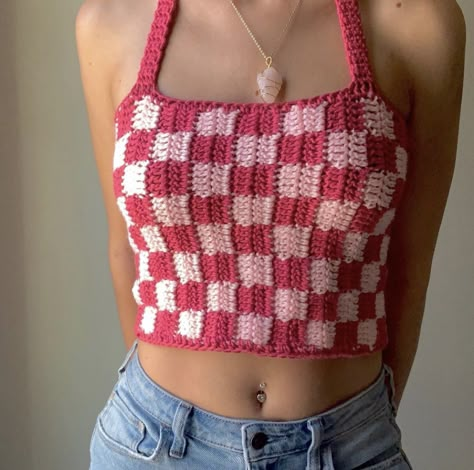 Modern Haken, Crochet Top Outfit, Confection Au Crochet, Crochet Crop Top Pattern, Mode Crochet, Things To Crochet, Crochet Tops Free Patterns, Crochet Summer Tops, Crochet Design Pattern