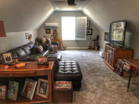 Slanted Ceiling Tv Room, Big Bonus Room Ideas, Finished Bonus Room Above Garage, Rustic Bonus Room Ideas, Man Cave Bonus Room Above Garage, Tv Slanted Ceiling, Bonus Room Decorating Slanted Ceiling, Man Cave Attic Ideas, Bonus Room With Slanted Ceiling