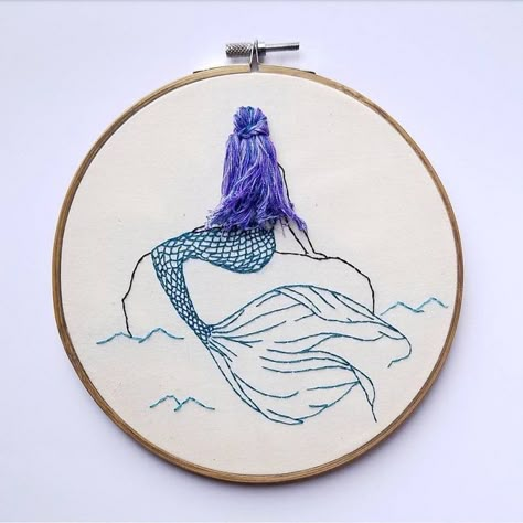 Mermaid Embroidery Designs, Mermaid Embroidery, Embroidered Hoop, Mermaid Siren, Ocean Decor, Sewing Projects For Kids, Needle Crafts, Crewel Embroidery, 자수 디자인