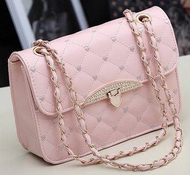 خواتم خطوبة, Trendy Purses, Vintage Evening Bags, Girly Bags, Stylish Backpacks, Men's Wallet, Pink Purse, Cute Backpacks, Fancy Bags