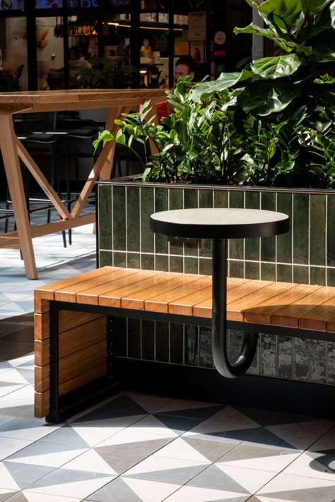 Banquette Seating Outdoor, Outdoor Cafe Seating Design, Retail Seating Area, Cafe Bench Design, Coffee Shop Seating Ideas, Restaurant Outdoor Design, Bench And Table Outdoor, Bench Cafe Seating, Cafe Outdoor Seating Store Fronts