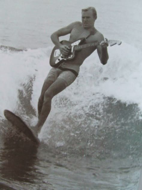 surfing | vintage photography | guitar | multi skilled | retro | water sport | black & white | photograph | Malibu surfing | joker | good times | Carefree Quotes, Surf Guitar, Surf Music, Best Guitar Players, Surf Culture, Vintage Surf, Hello Hello, Surf Skate, Surfs Up