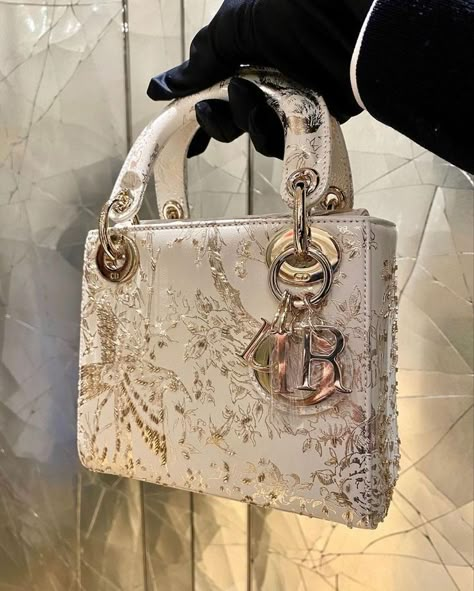 Expensive Purses, Lady Dior Handbag, Expensive Bag, My Style Bags, Luxury Bags Collection, Dream Bag, Dream Bags, Girly Bags, Luxury Purses