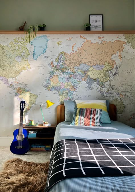 Teenage Bedroom Decorations, World Map Bedroom, Map Bedroom, Teenage Bedroom Ideas, Boys Bedroom Wallpaper, Room Lights Decor, Fabulous Wallpaper, World Map Mural, Map Wall Mural