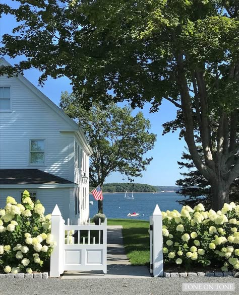 East Coast Aesthetic, Nantucket Summer, East Coast Summer, Victorian Renovation, New England Summer, Hamptons Summer, England Summer, Maine Cottage, Vacation Cottage