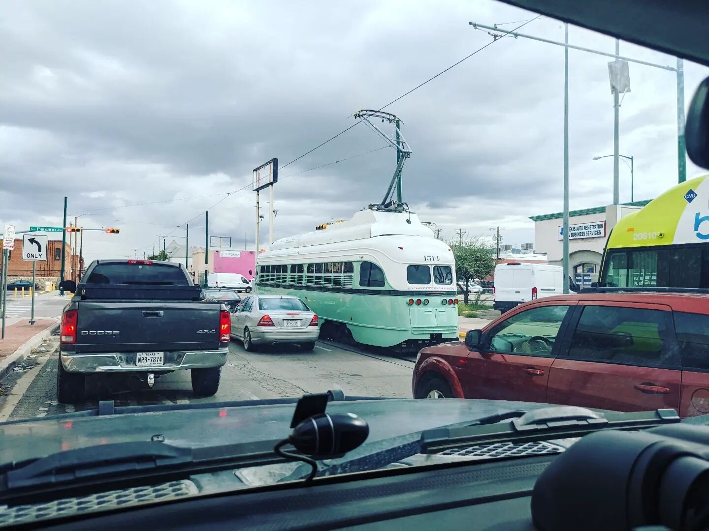 Street cars are cool 

#streetcar