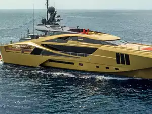 Famous all-carbon superyacht Khalilah gets $2 million more knocked off price