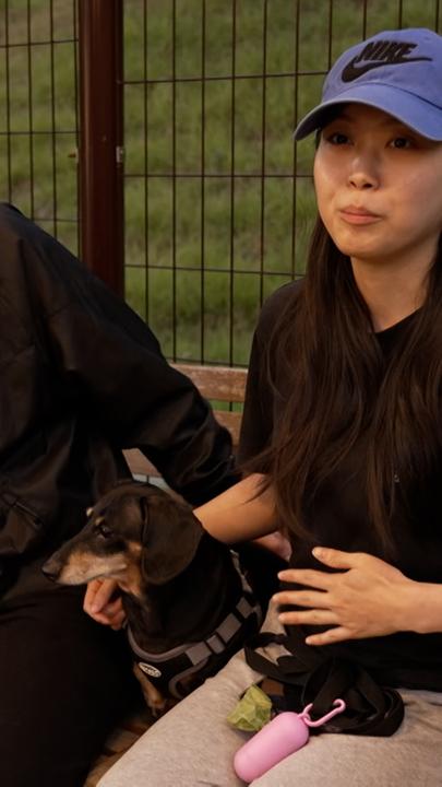 Pärchen mit Hund in Südkorea